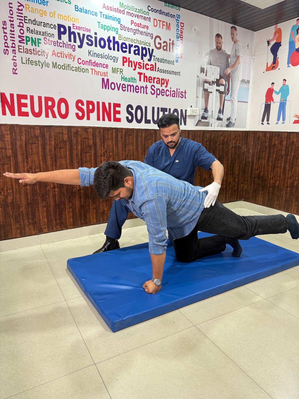 Cupping therapy treatment for pain relief in Jaipur Center